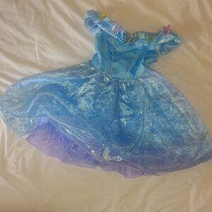 Cinderella dress (live action movie)